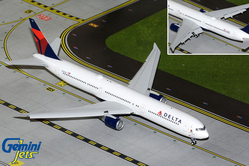 Gemini200 Delta Air Lines Boeing 767-400ER N842MH “Vince Dooley” (flaps dn.)  **NEW MOULD!** G2DAL1444F 1:200