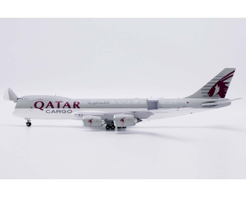 Qatar Cargo Boeing 747-8F XX40160C Scale 1:400