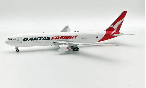 InFlight200 Qantas Freight Boeing 767-381F/ER VH-EFR IF763QF0124 Scale 1:200