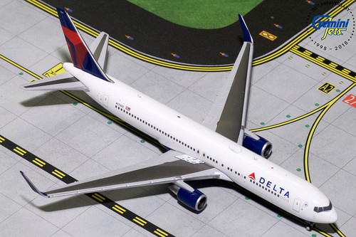 Gemini Jets DELTA B767-300ER(W) N173DZ GJDAL1732 1:400