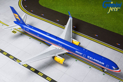 ICELANDAIR B757-300(W) (100Years  Independence) TF-ISX G2ICE786 1:200