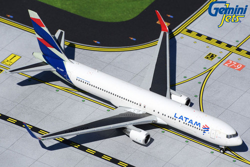 Gemini Jets LATAM 767-300ER GJLAN1849 1:400