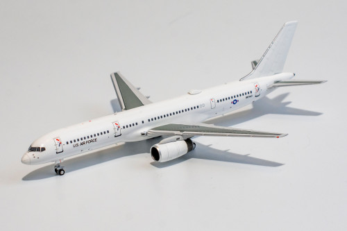 NG Model USA - Air Force C-32B 99-6143 53167 1:400