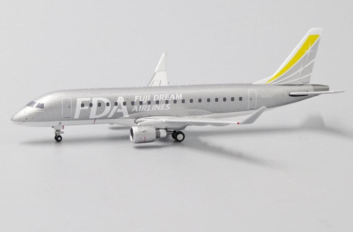 JC Wings Fuji Dream Airlines Embraer 175 JA10FJ "Silver Color" EW4175003 1:400
