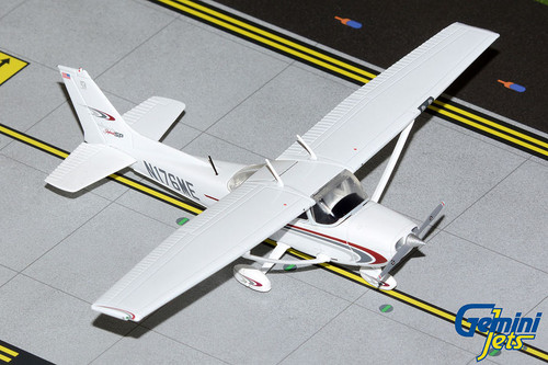 Cessna 172S Skyhawk SP N176ME (Sporty’s Academy) GGCES012 1:72 Scale