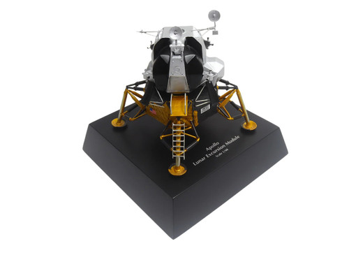 Apollo 11 Lunar Excursion Module (LEM) – E3848 1:48 Scale