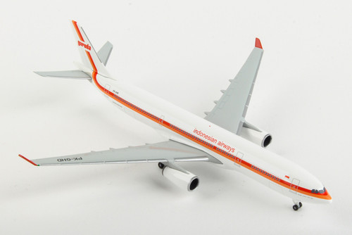 HERPA GARUDA A330-300 1/500 70TH RETRO LIVERY (**)