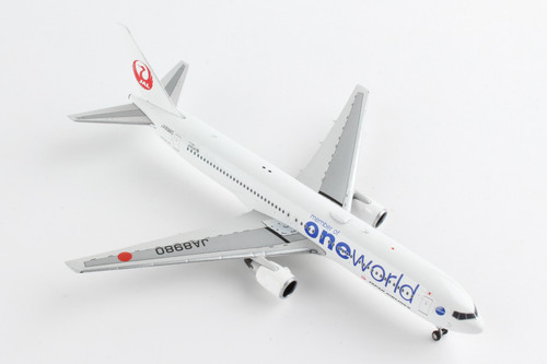 PHOENIX JAPAN 777-300 1/400 REG#JA752J ONE WORLD (**) - The