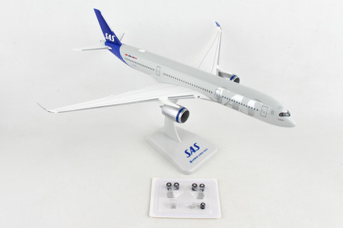 HOGAN AEROFLOT A350-900 1/200 W/GEAR REG#VQ0BFY - Airline Museum