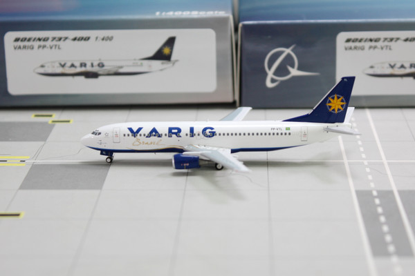 Panda Models Varig B737-400 PP-VTL 1:400
