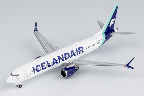 Icelandair 737 MAX 9 TF-ICA "Boreal Blue" tail named "Hvitserkur" 89005 1:400