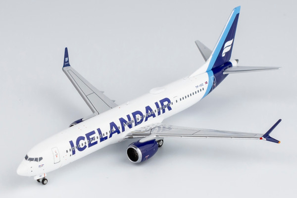 Icelandair 737 MAX 9 TF-ICC "Sky Blue" tail named "Kirkjufell" 89007 1:400