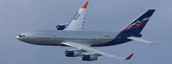 Phoenix Ilyushin House IL-96-300 RF-96007 Илью́шин PH4ILY2439 1:400