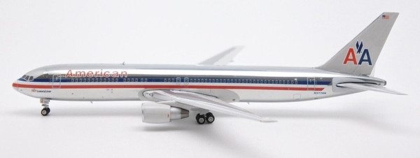 Phoenix American Airlines (polish) Boeing 767-300ER/W N396AN PH04556 1:400