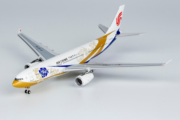 Air China A330-200 Capital Pavilion cs B-6076 61067 1:400