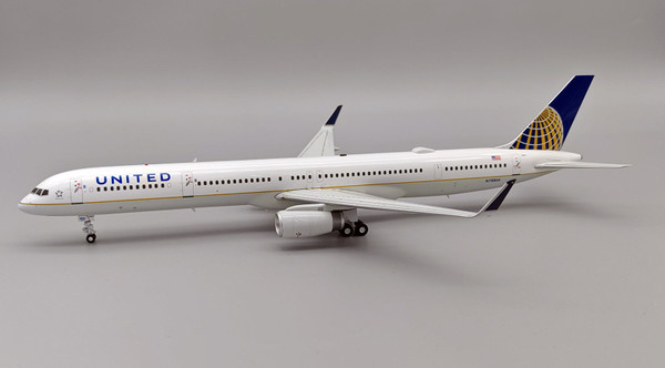 Inflight200 United Airlines Boeing 757-33N N78866 with stand IF753UA1123 1:200