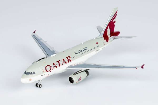 NG Models Ultimate Qatar Amiri Flight A319-100 ACJ A7-MED 49028 1:400