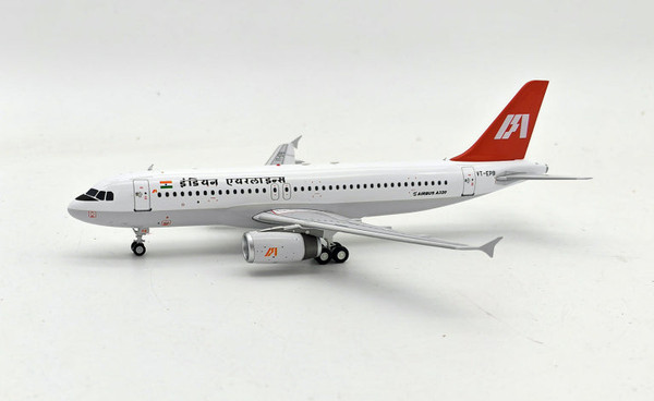 InFlight200 Indian Airlines A320-231 VT-EPB with stand IF320AI0923 1:200