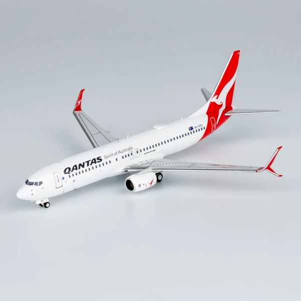 NG Models Qantas 737-800/w 1st Qantas Boeing 737 to wear the split scimitar winglets VH-VZU 58236 1:400
