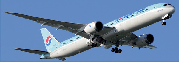 JC Wings Korean Air Boeing 787-10 Dreamliner Reg: HL8515 "Flaps Down" With Stand SA2069A 1:200