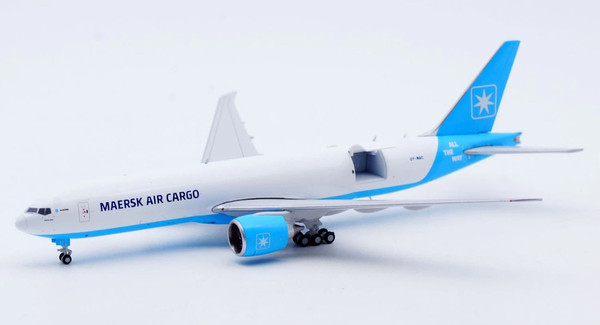 JC Wings Maersk Air Cargo Boeing 777F "Interactive Series" Reg: OY-MAC With Antenna XX40289C 1:400