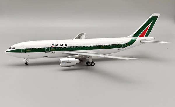 Inflight200 Alitalia Airbus A300B4-203 I-BUSL ready with stand IF30B4AZ0623 1:200