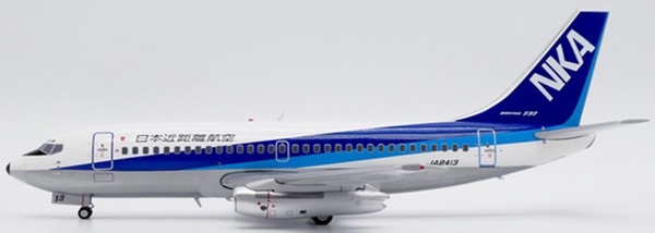 JC Wings Nihon Kinkyori Airways Boeing 737-200 "Polished" Reg: JA8413 With Stand EW2732007 1:200