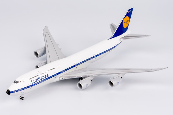NG Models Lufthansa 747-8 retro colors D-ABYT DLH021 1:400