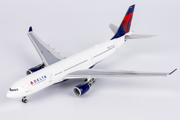 NG Model Delta Air Lines A330-200 N857NW 61096 1:400