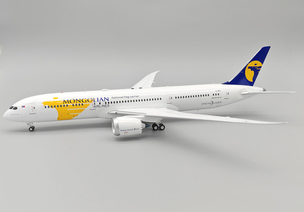 InFlight200 MIAT Mongolian Airlines Boeing 787-9 Dreamliner EI-MGL with stand IF789OM0625 Scale 1:200