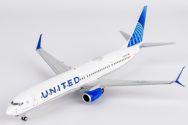 NG Model United Airlines 737-900ER/w Blue Evolution c/s N38459 with stand 09002 Scale 1:200