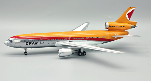 InFlight200 CP Air McDonnell Douglas DC-10-30 C-GCPI Polished IF103CP0625P Scale 1:200