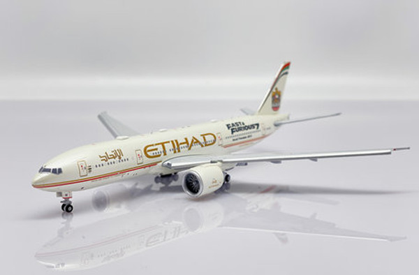 JC Wings Etihad Airways Boeing 777-200LR "Fast & Furious 7" A6-LRE "Flaps Down" XX40111A Scale 1:400