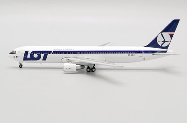 JC Wings LOT Boeing 767-300ER "Belly Landing" SP-LPC XX40056 Scale 1:400