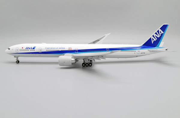 JC Wings ANA Boeing 777-300(ER) "Tomodachi" JA777A "Flaps Down" EW277W005A Scale 1:200
