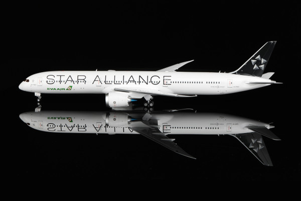 SQ Wings EVA Air Boeing 787-10 B-17812 Star Alliance L2043 Scale 1:200