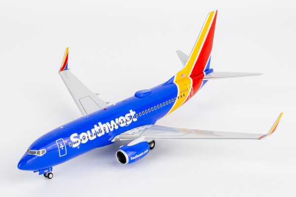 NG Model Southwest Airlines 737-700/w N7835A heart livery 05023 1:200