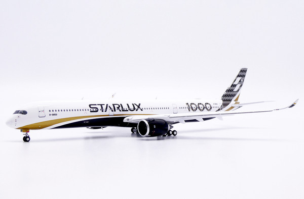 JC Wings Starlux Airlines Airbus A350-1000XWB "Carbon Fiber" Reg: B-58551 "Flaps Down" EW435K002A Scale 1:400