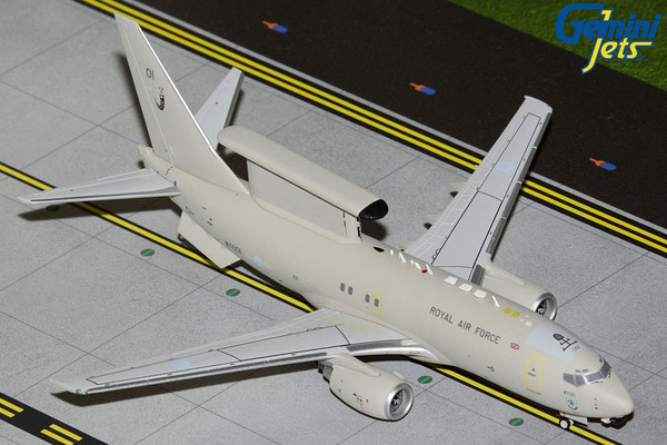 Gemini200 Royal Air Force E-7 Wedgetail WT001 E-7 Wedgetail AEW1, upgraded stand G2RAF1396 Scale 1:200