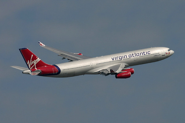 Phoenix Model Virgin Atlantic Airbus A340-300 G-VFLY 12034 Scale 1:400