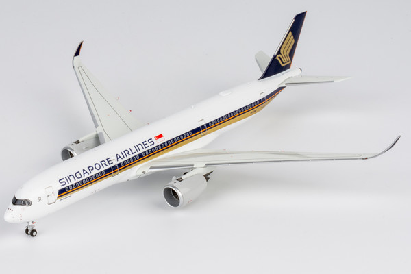 NG Models Singapore Airlines A350-900 Reg: 9V-SHE 39122 Scale 1:400