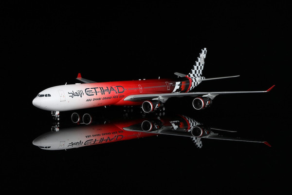 SQ Wings Etihad Airways A340-600 Reg: A6-EHJ "ABU DHABI GRAND PRIX 2009" L2165 Scale 1:200