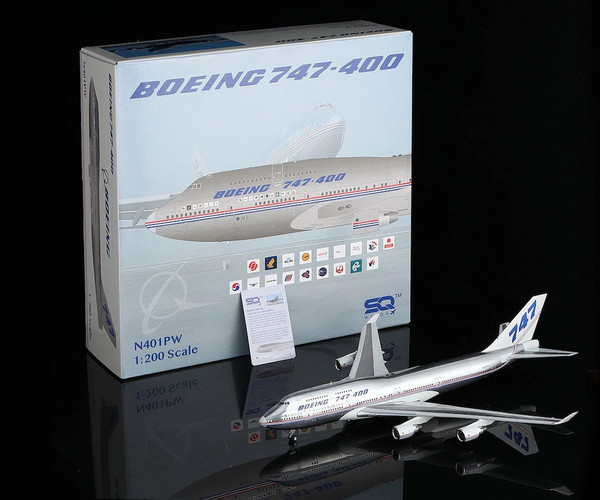 Boeing Company B747-400 Reg: N401PW House Livery with Full Polished Body L2131FD Scale 1:200