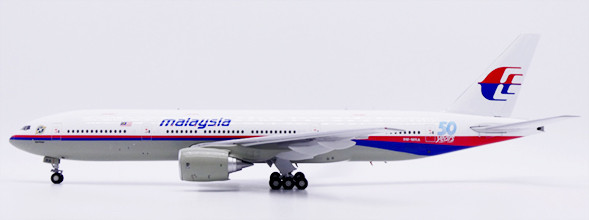 JC Wings Malaysia Airlines Boeing 777-200ER "50 Years" Reg: 9M-MRA With Stand KJ-B772-089 Scale 1:200