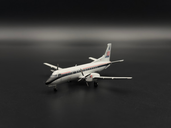 Business Express Airlines Saab 340A  N749BA "The Delta Connection" G2GAA1345 Scale 1:200 (REPAIRED RIGHT STABILIZER)
