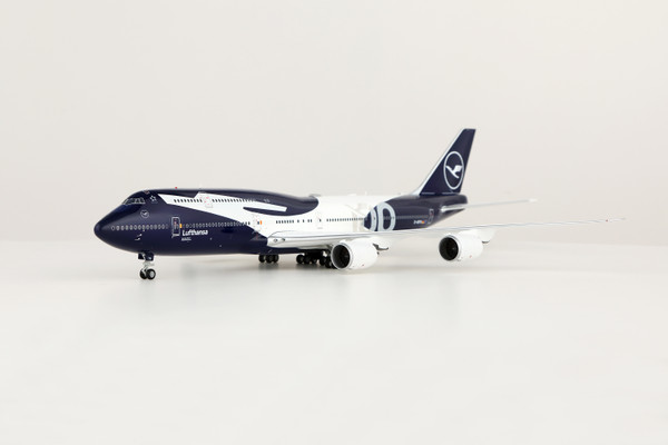 SQ Wings Lufthansa Boeing 747-8 Reg: D-ABYN "100 Years" "Flaps Down" L2355FD Scale 1:200