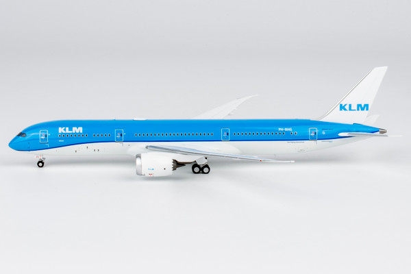 KLM Royal Dutch Airlines Boeing 787-9 Reg: PH-BHG 55151 1:400