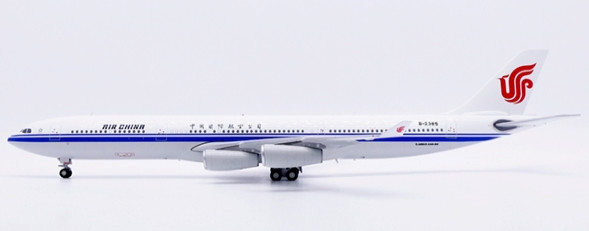 JC Wings Air China Airbus A340-300 Reg: B-2385 LH2482 1:200 With Stand