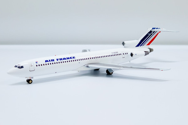 InFlight200 Air France Boeing 727-200 Reg: F-GCDD IF56268 1:200 with stand