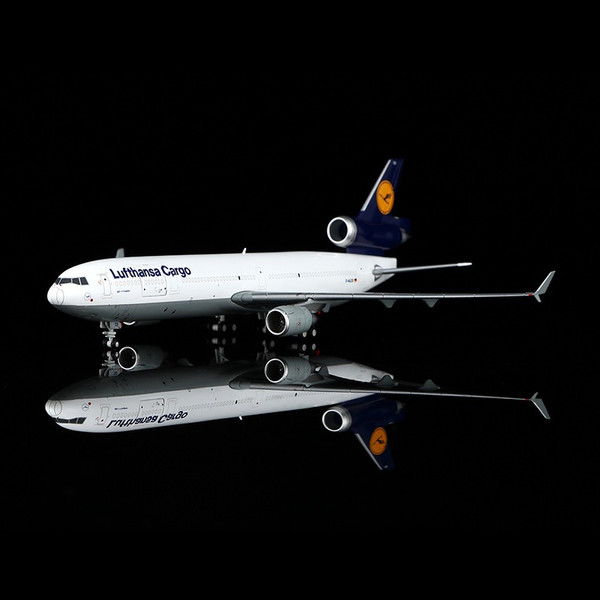 YY Wings Lufthansa MD11 D-ALCD Old Painting Interactive YY1101D Scale 1:400